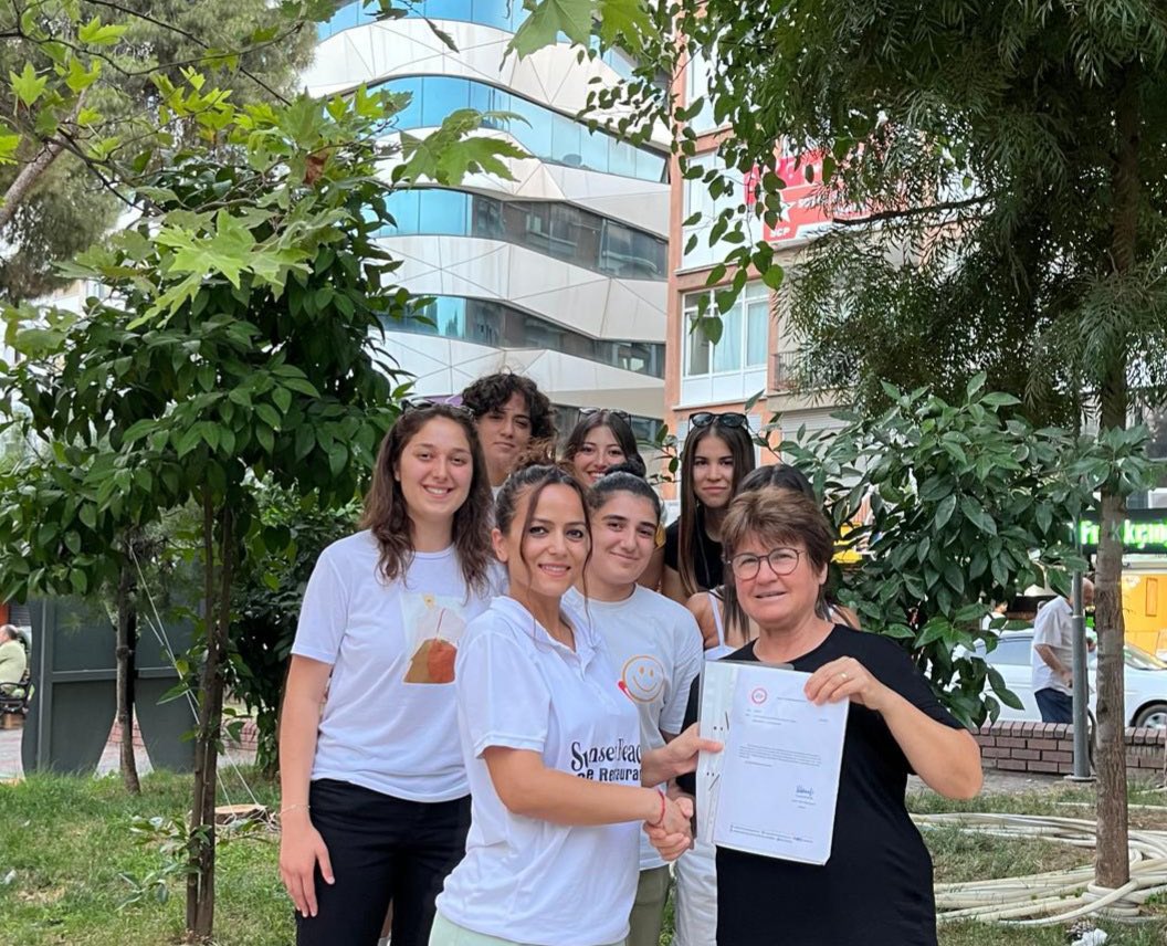 22-27 Ekim 2024 tarihlerinde Izvoranı/Romanyada düzenlenecek olan Ayak tenisi şampiyonası hazırlıları kapsamında kadın takımımız Kadın Milli takım sorumlusu Hilal DOĞAN  hocamız eşliğinde çalışmalara başladı..<a href="/gencliksporbak/">Gençlik ve Spor Bakanlığı 🇹🇷</a> <a href="/OA_BAK/">Dr. Osman Aşkın Bak</a> <a href="/GSBsporgm/">Spor Hizmetleri Genel Müdürlüğü</a> #ayaktenisi