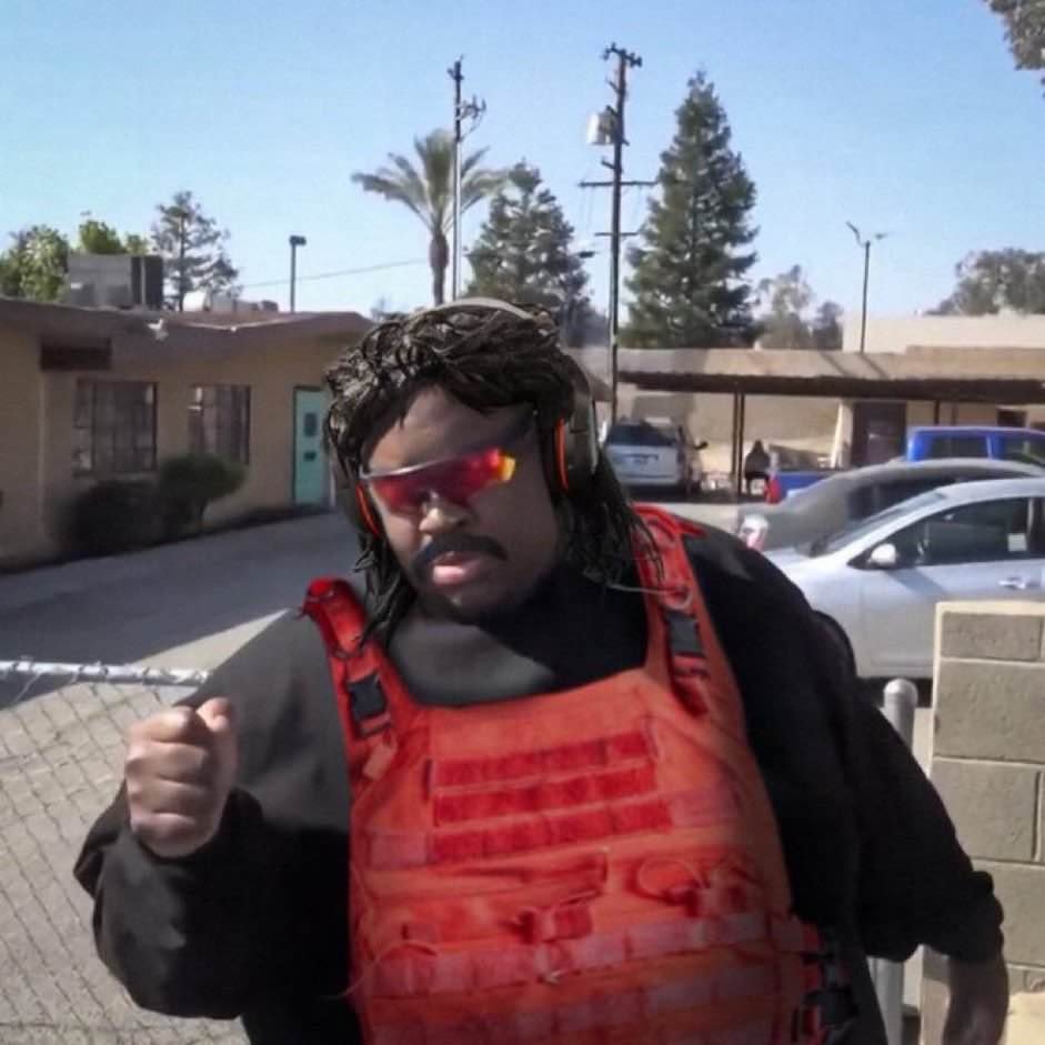 DramaAlert's tweet image. THESE DR DISRESPECT MEMES ARE INSANE 😂😂