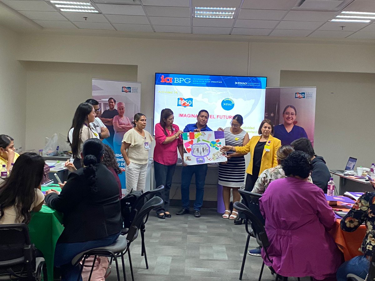 Laura Rocha tweet media