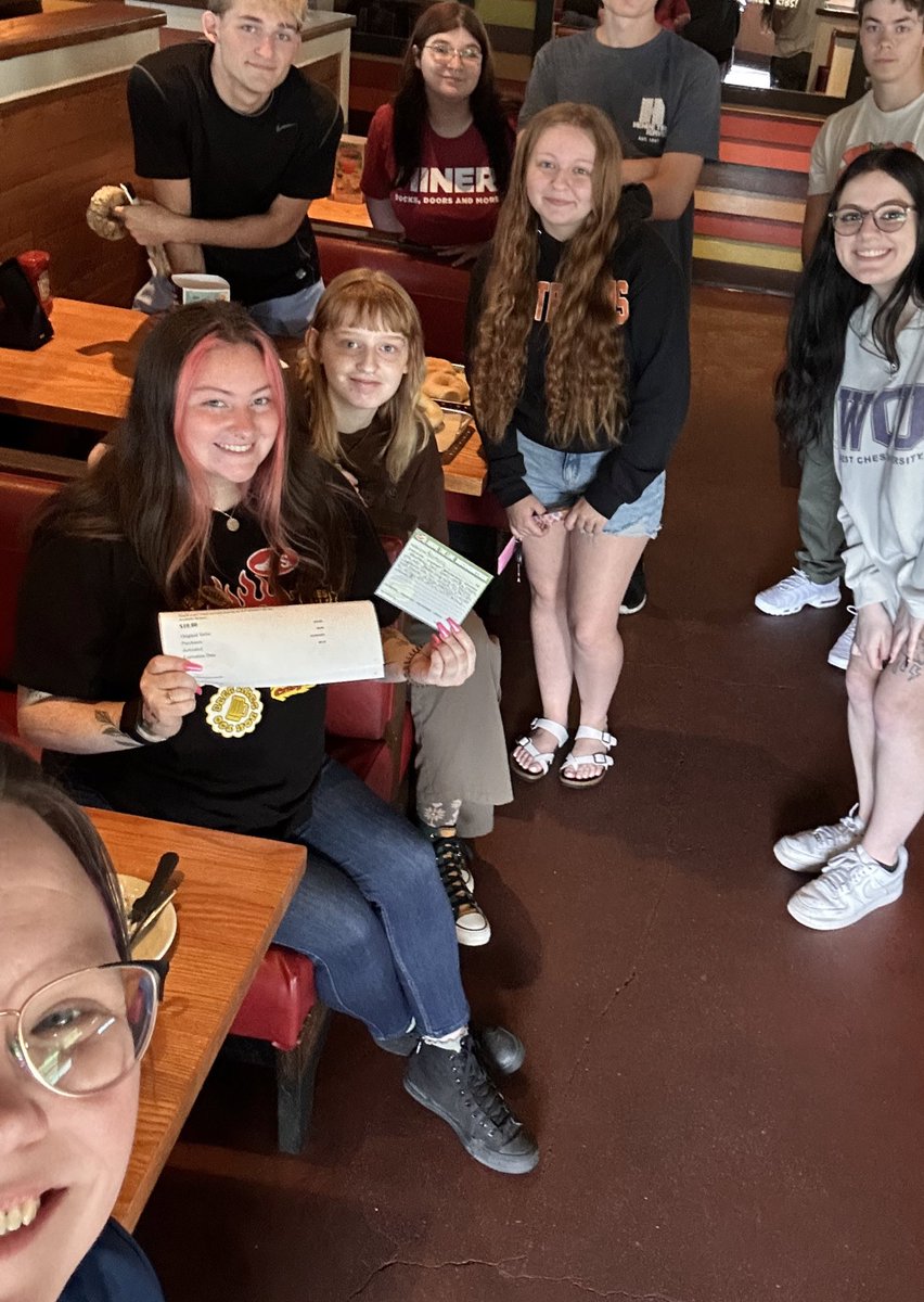 Shauna Hart (@shchilihead07) on Twitter photo We had a ToGo meeting to realign on expectations!!! Harmony wrote the outline and helped facilitate this meeting!!! #WTL #leadership @bjrent <a href="/radiocuckoo/">Seth Gainer</a> <a href="/harmony_ann0/">Harmony Gibbons</a> <a href="/ginacalvacca/">Gina Calvacca</a> <a href="/mgib23/">Mark Gibson</a> <a href="/jormessingerYTC/">Jordan</a> We had a ToGo meeting to realign on expectations!!! Harmony wrote the outline and helped facilitate this meeting!!! #WTL #leadership @bjrent <a href="/radiocuckoo/">Seth Gainer</a> <a href="/harmony_ann0/">Harmony Gibbons</a> <a href="/ginacalvacca/">Gina Calvacca</a> <a href="/mgib23/">Mark Gibson</a> <a href="/jormessingerYTC/">Jordan</a>