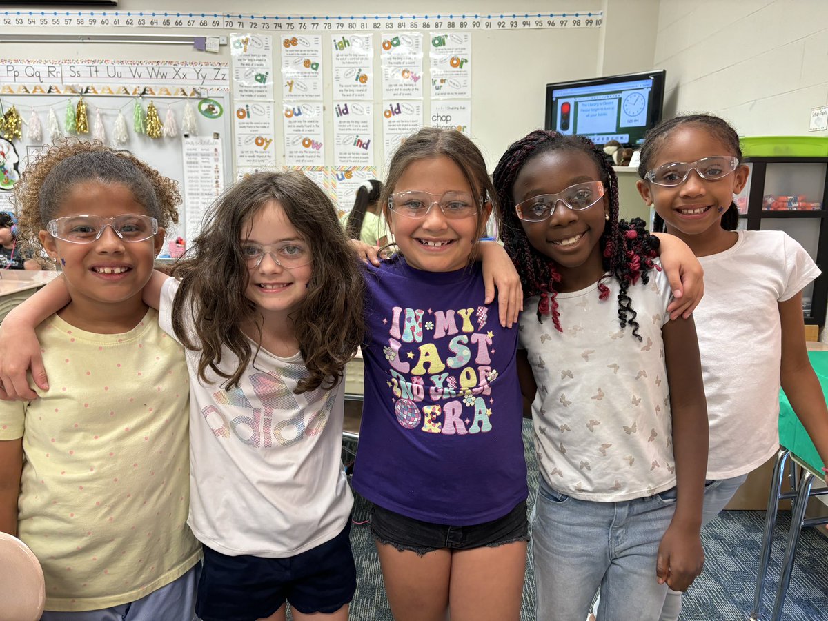 Lauren Tong tweet media