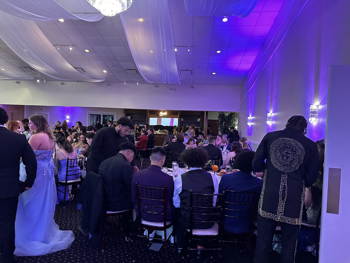 IslipHS's tweet image. Senior Prom 2024
#isliprising @MBteach14 @LaraGonzalezEdD @RizzutoEd