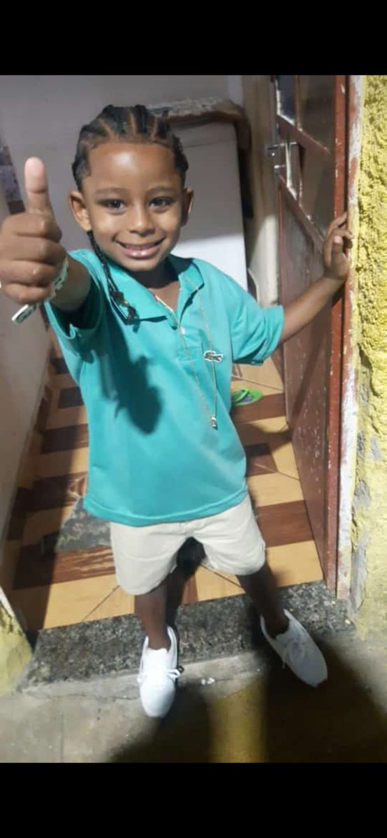 Hoje o dia todinho do homem da minha vida parabéns meu amor que Deus te abençoe e te ilumine e te dê muitos anos de vida niver do meu filho 🥳🥰👏🙏 esse é o homenzinho que eu pedi para Deus gratidão meu pai 🥰🙏