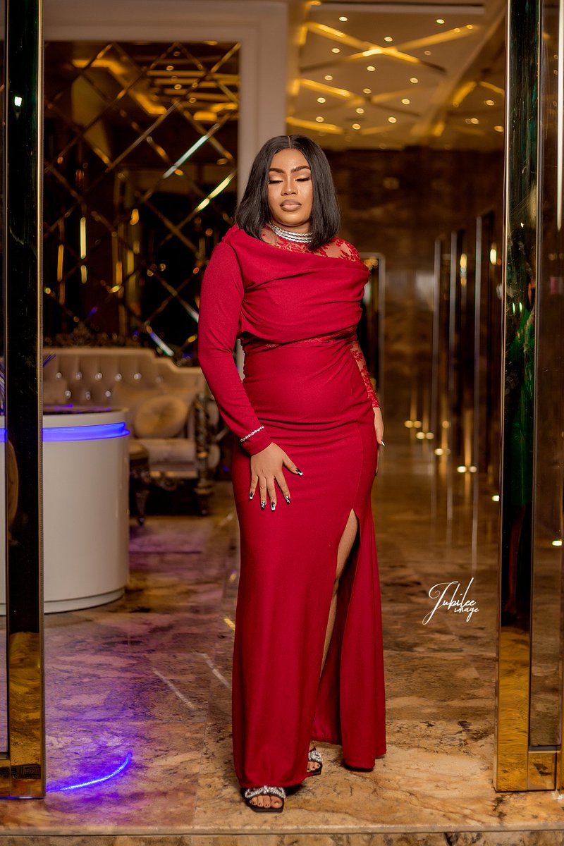 Joyce 💍 tweet media