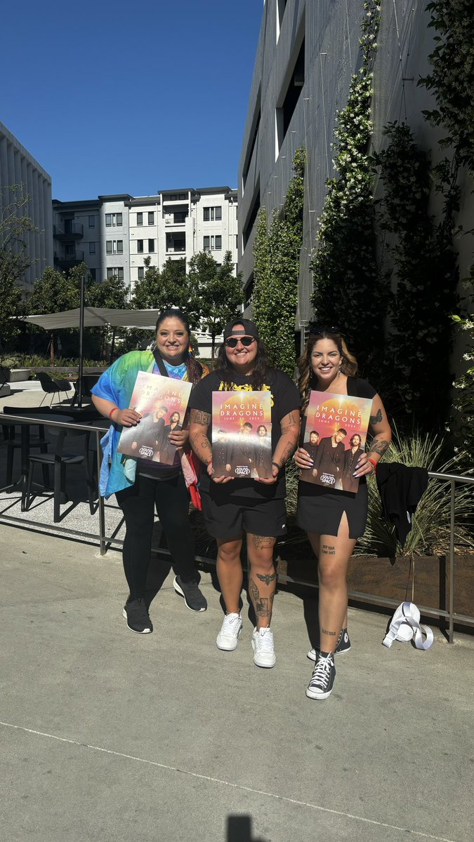 bea 🌸 tweet media