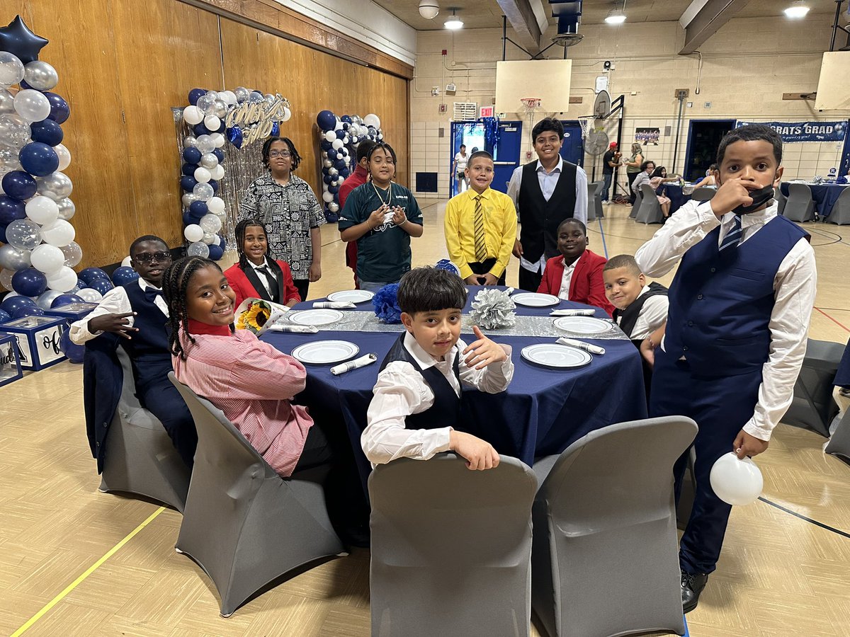 PS161BX's tweet image. Our graduates had an awesome time celebrating their accomplishments at the Grade 5 Prom 🎉

#ibelieveinD7 #ibelieveinps161bx #Read2Succeed #ReadyfortheWorld
@csd7bx @drrpadilla @NYCSchools @DOEChancellor @UFT @FollowCSA @facenycdoe @vanessalgibson @amandaseptimo @dianaayalanyc