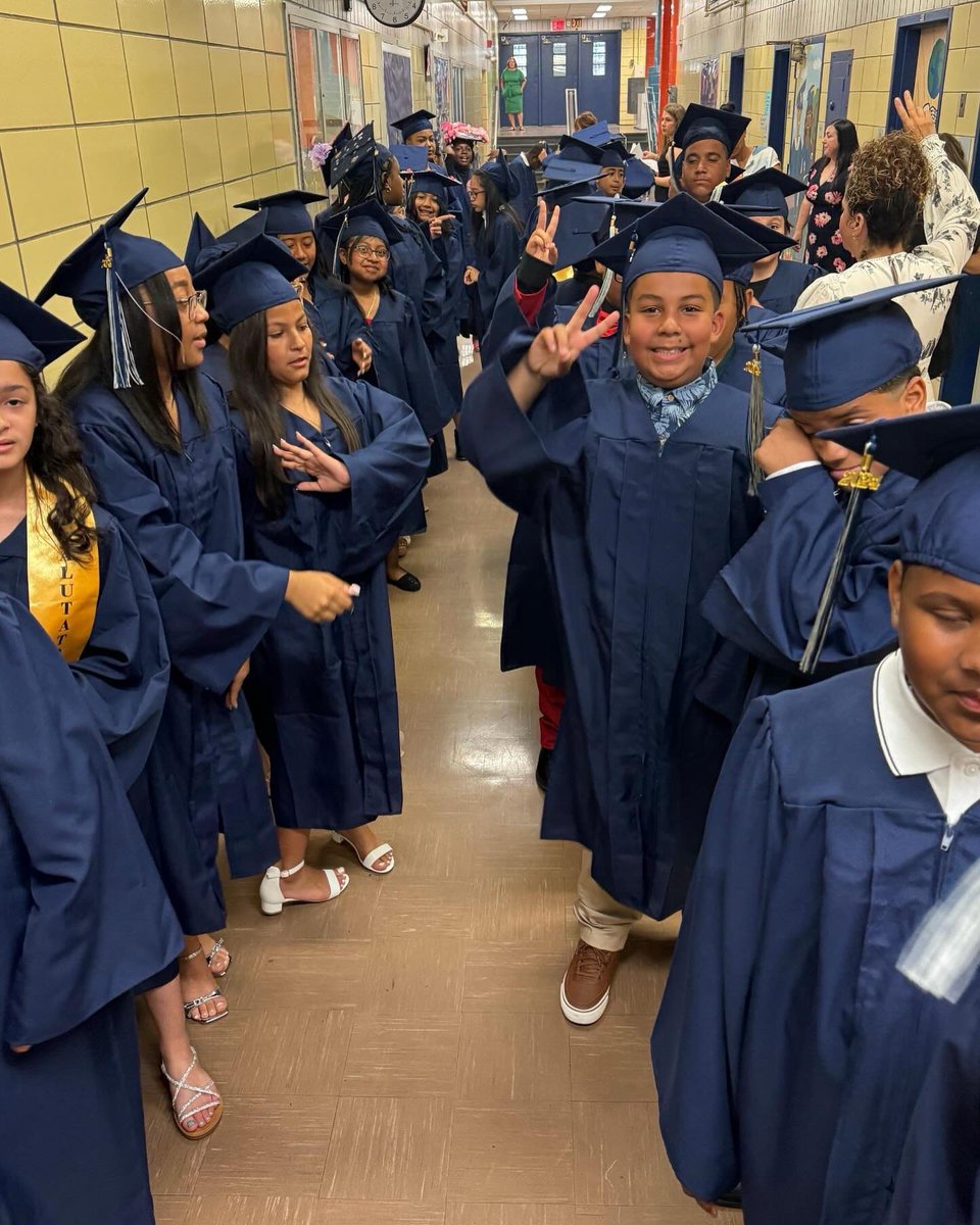 PS161BX's tweet image. Congratulations to our fifth grade graduates!!
#ibelieveinD7 #ibelieveinps161bx #Read2Succeed #ReadyfortheWorld
@csd7bx @drrpadilla @NYCSchools @DOEChancellor @UFT @FollowCSA @facenycdoe @ruxdanika @danweisbergnyc @vanessalgibson @amandaseptimo @dianaayalanyc