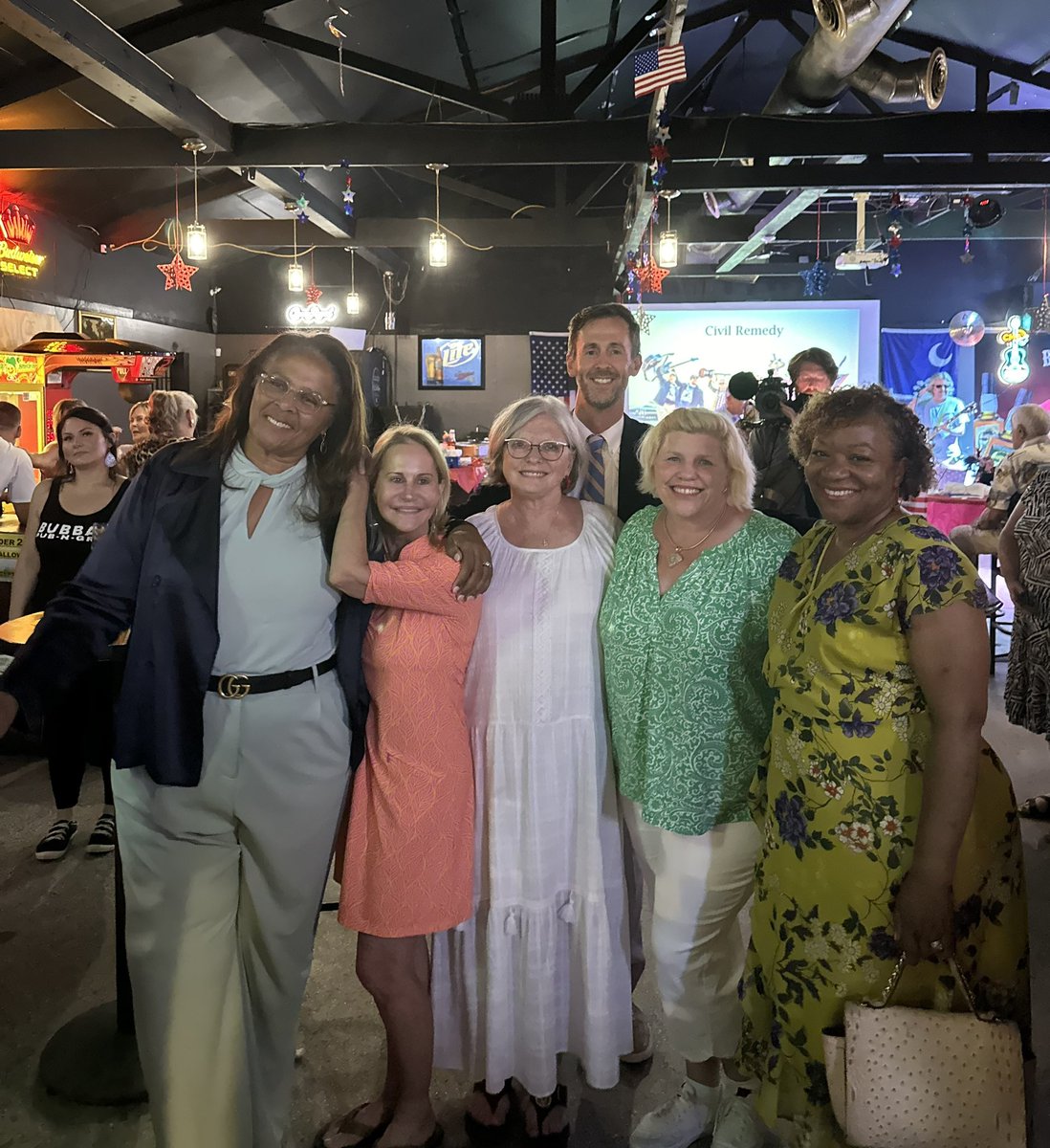 Forever proud of this group and to have had the opportunity to serve with them. #SisterSenators 🇺🇸 💪 ♥️