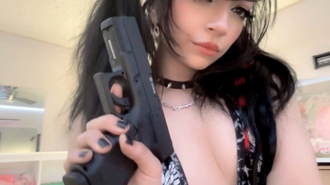 pew pew 🔫 https://t.co/6tOFRz5I0p