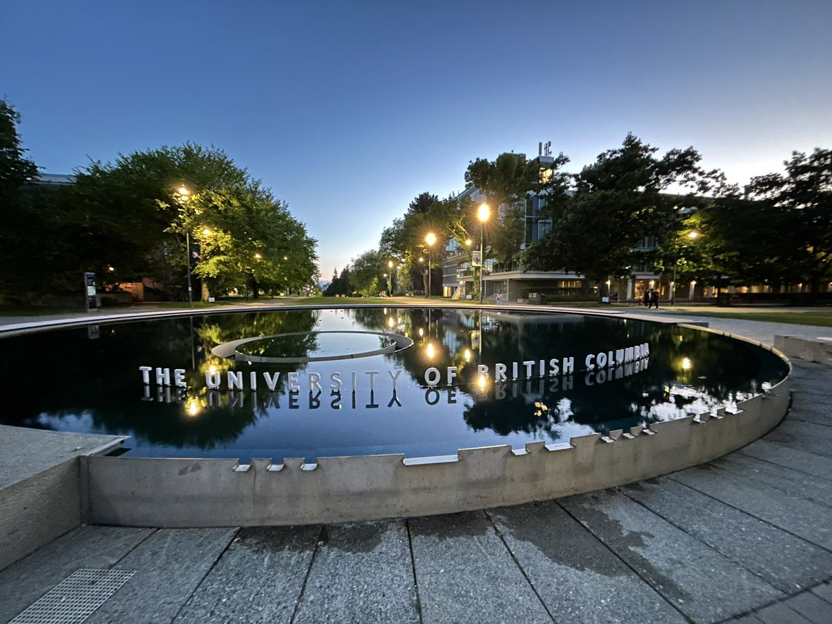 Thank you <a href="/Sevawood/">Steph Eva Wood</a>, <a href="/OPB_Ed_Jahn/">Ed Jahn</a>, <a href="/dannielleapiper/">Dannielle A. Piper</a>, @kunu_music for being such brilliant panelists yesterday at #NACCB2024 and bravo to <a href="/COMPASSscicomm/">COMPASS</a> for the work you do to bridge science and media.