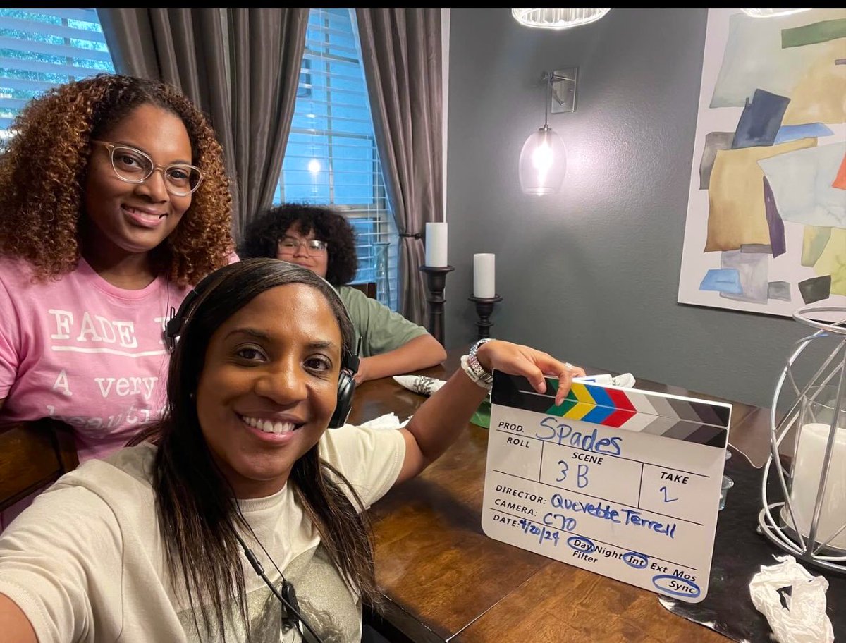 QuevetteT's tweet image. 🎥❤️Grateful to direct this short film with such a fantastic cast and crew! It was an incredible experience, and I’m super proud of our actor's dedication and hard work! 🙏🏾 #Grateful #Blessings #Spades2024 #filmdirector #texasfilm