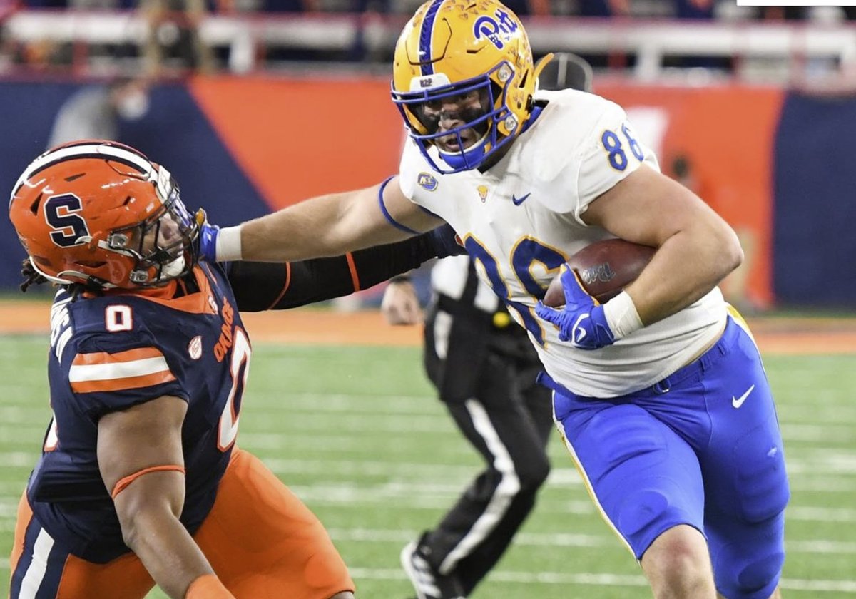 Varischetti Holdings, LP (@varischettilp) on Twitter photo What is better than 7 great athletes leading a camp for the Brockway Rovers??? 8 great athletes !!!!
Saturday, June 29th, Gavin Bartholomew will be joining the camp staff for the day! <a href="/_Rover_Football/">Brockway Rover Football</a> 📷 <a href="/GavinBartholom6/">Gavin Bartholomew</a> What is better than 7 great athletes leading a camp for the Brockway Rovers??? 8 great athletes !!!!
Saturday, June 29th, Gavin Bartholomew will be joining the camp staff for the day! <a href="/_Rover_Football/">Brockway Rover Football</a> 📷 <a href="/GavinBartholom6/">Gavin Bartholomew</a>