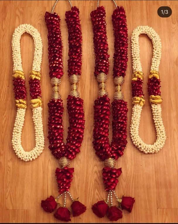GetFlowersDaily's tweet photo. 🌸✨Make Your Wedding Magical with Traditional Fresh Rose Petal Garlands for Indian Brides! 🌸✨
Visit our website: [https://t.co/EIwtKAa4in]
#BangaloreBrides #RosePetalGarlands #FreshFlowers #WeddingFlowers #IndianWeddings https://t.co/nUMcPtvs4l