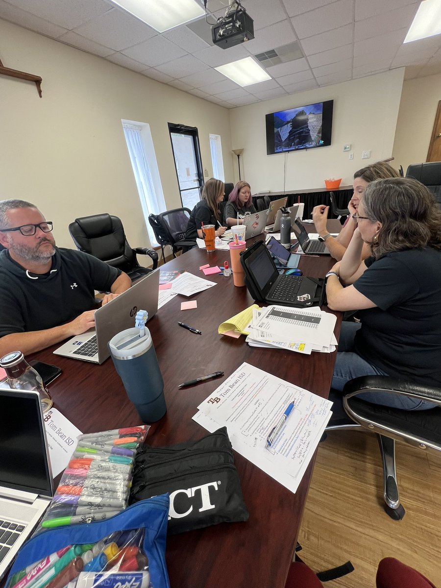 EmilyChapmanMHS's tweet photo. The TB ILT team hard at work analyzing data, identifying patterns, &amp; reflecting on instructional goals! This team craves student success! Let’s go!!!!! #achievingexcellence #tombeantogether https://t.co/0cwe5onec2