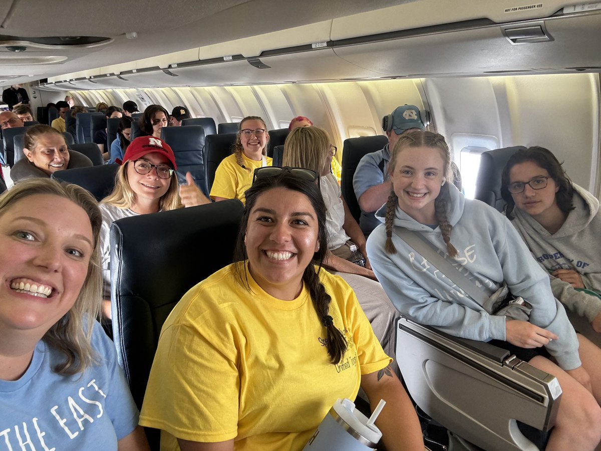 Meeting some new friends <a href="/SONorthAmerica/">SONA</a> To Inclusion and Beyond Leadership Conference in Madison with this amazing set of leaders!  #choosetoinclude #allhawksincluded