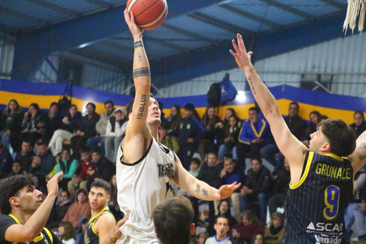 #LigaFederal | Temperley cayó ante Centenario: fin del sueño

👉 El 'Negro' luchó con todas sus armas, pero no hubo equivalencias contra un sólido equipo. Se despide de la Liga Federal como el mejor rosarino del 2024.

📝 Por: <a href="/FeedericoRosso/">f</a> 

🖇️ lineadetres.com/temperley-cayo…