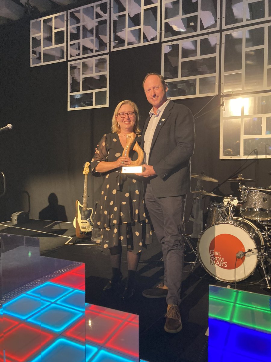 @UON_HealthSciences (@uonhealthscien1) on Twitter photo Our Nuclear Medicine researchers are kicking goals with prizes for most outstanding article (Skylar Bamford) and ‘best of the best’ ( <a href="/MelShieldsUoNNM/">Melissa Shields</a> ) conference awards. <a href="/DaphneJamesUON/">Assoc Prof Daphne James</a> could not be prouder of her team, and neither are we all 🍾👏🏼🍾👏🏼<a href="/UON_research/">Uni Newcastle Research</a> Our Nuclear Medicine researchers are kicking goals with prizes for most outstanding article (Skylar Bamford) and ‘best of the best’ ( <a href="/MelShieldsUoNNM/">Melissa Shields</a> ) conference awards. <a href="/DaphneJamesUON/">Assoc Prof Daphne James</a> could not be prouder of her team, and neither are we all 🍾👏🏼🍾👏🏼<a href="/UON_research/">Uni Newcastle Research</a>