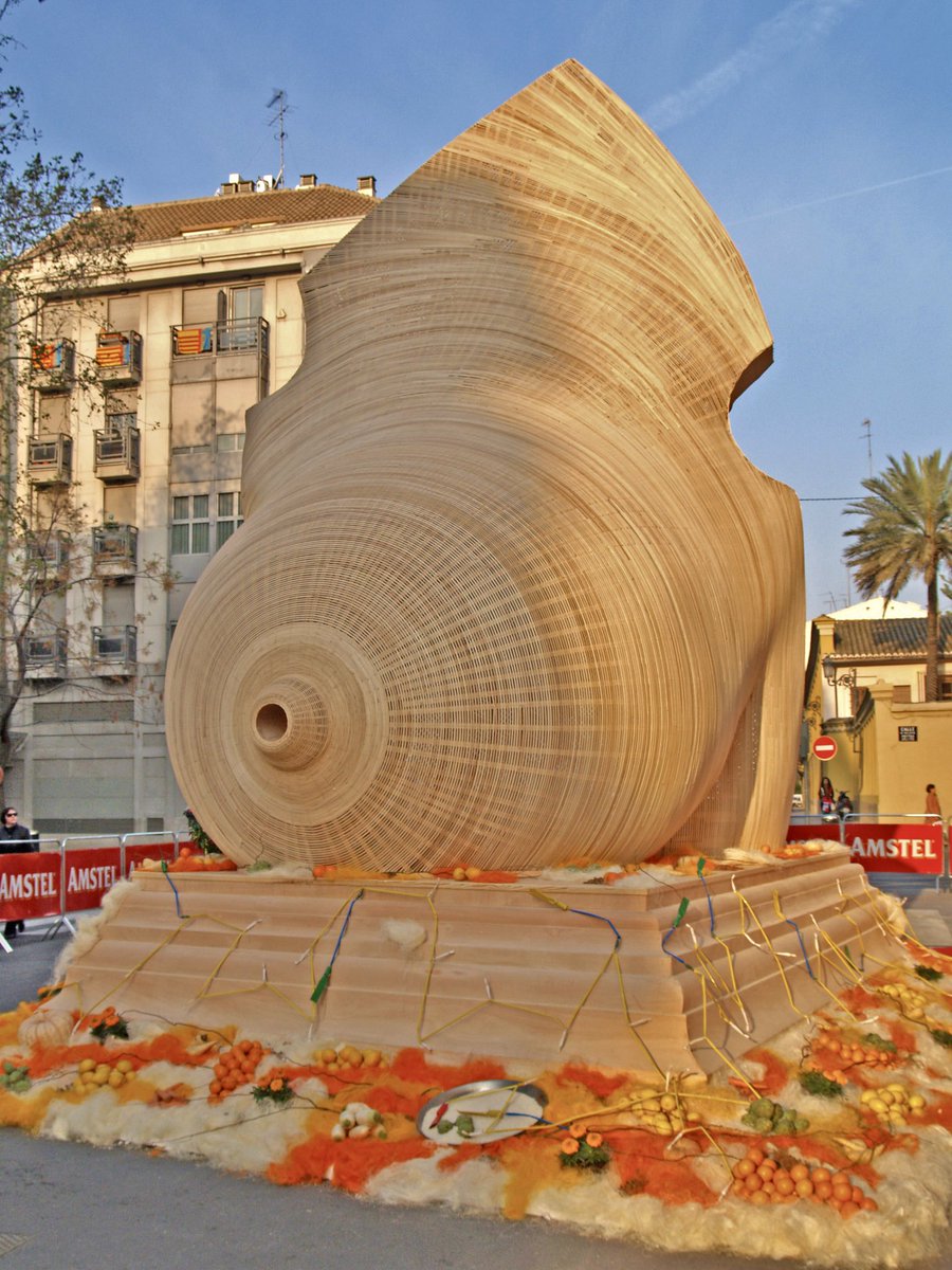 “Història d’una mamella”, Manolo García-Fet d’Encàrrec, Falla Mossén Sorell-Corona, 2007.