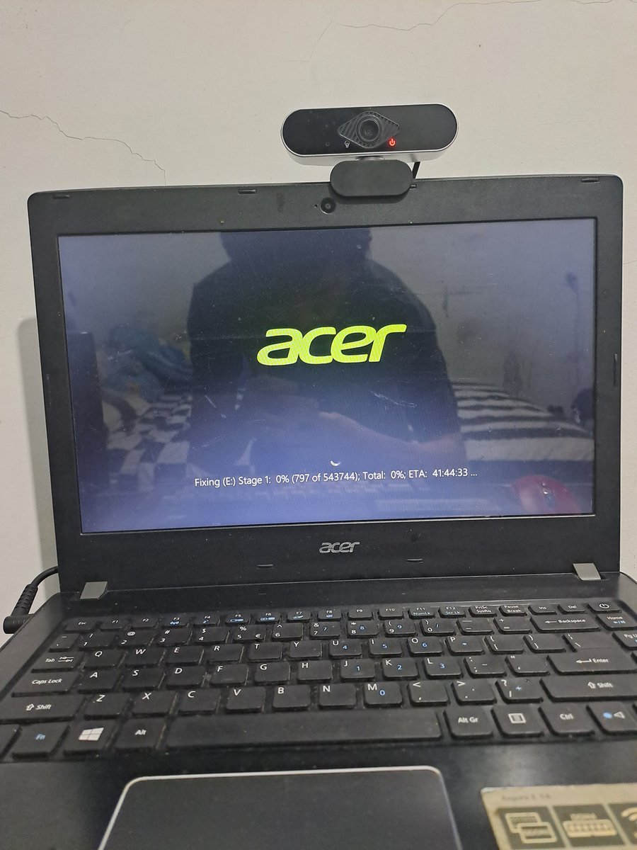 M1ch43l_4n93l0's tweet image. GAES, ada yang tau nggk gaes ini knp? 😭