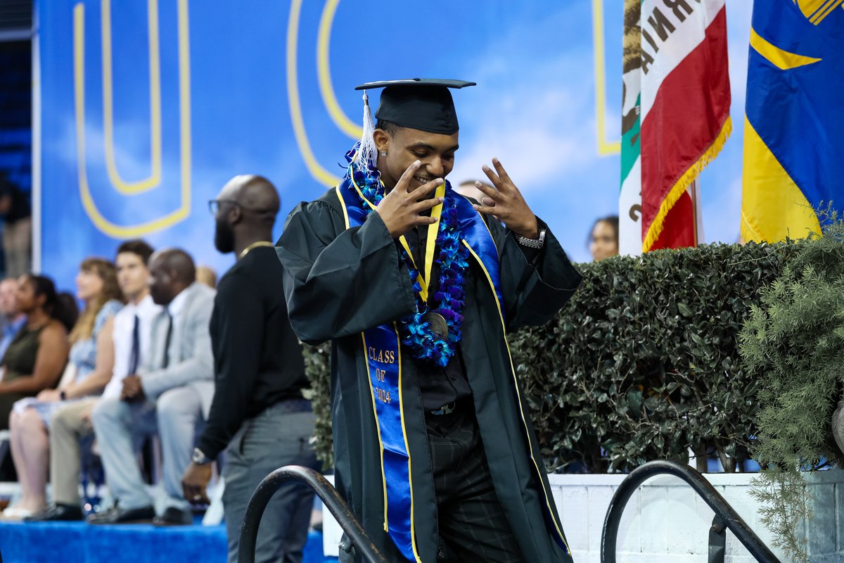 Congrats to our Bruin graduates! You now have a degree from the 𝗡𝗼. 𝟭 𝗣𝘂𝗯𝗹𝗶𝗰 𝗨𝗻𝗶𝘃𝗲𝗿𝘀𝗶𝘁𝘆 in the nation! 🏈 🎓

#DoMore #UCLA2024 #GoBruins