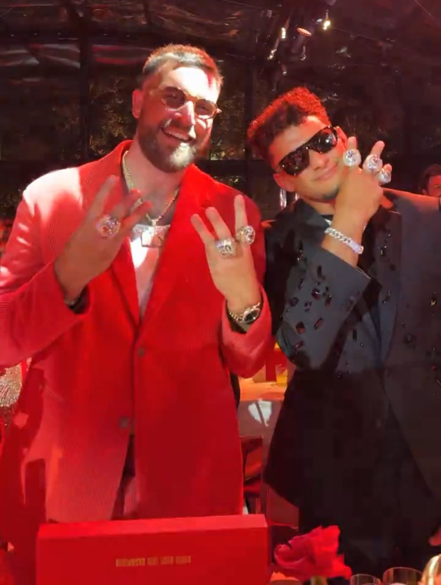 Just this… 💍🏠🏠💍💍…💍