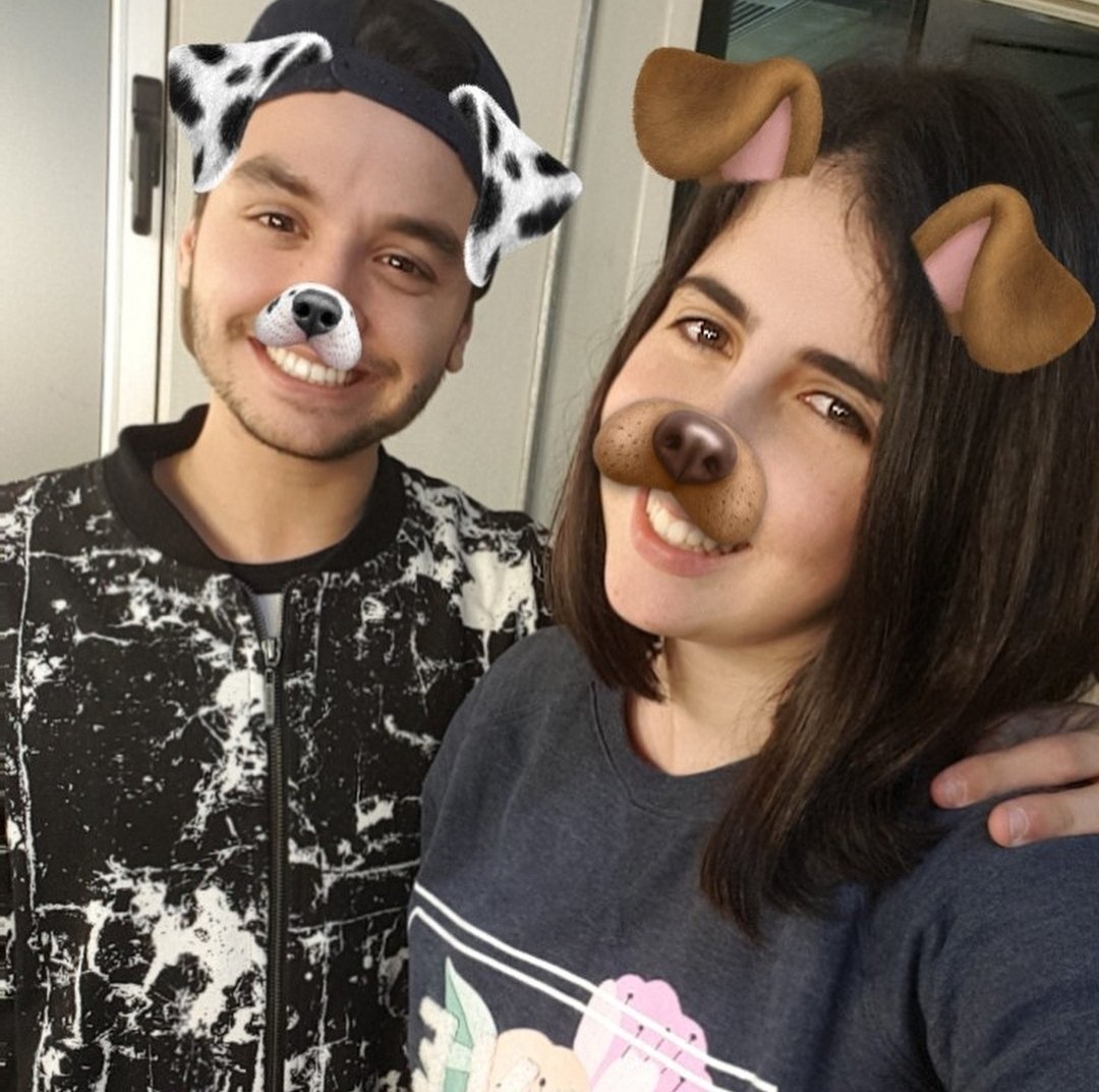 thanksmasini's tweet photo. los recuerdos están en mi corazón intactos,  con lagrimas en los ojos les agradezco por estos diez años de música, diez años de emociones, diez años que me dieron grandes amigas y conocidas, diez años que repetiría toda la vida, los amo hoy y siempre @Marama_Oficial #Marama10Años https://t.co/5giC8fWjPN