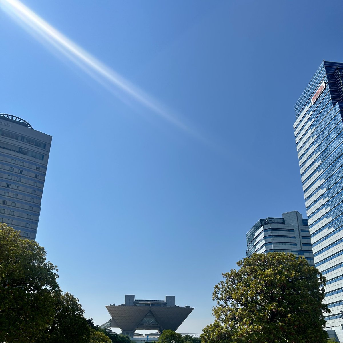 SORACOM_PR's tweet image. ただいま､東京／有明の天気は晴れ☀️

今日が最終日‼️
 #SmartSensing #無人化ソリューション 展
会場は､#東京ビッグサイト🚀

#次世代センサパビリオン のソラコムブースでお待ちしております🫡

#企業公式つぶやき部 #企業公式が毎朝地元の天気を言い合う #イマソラ #SORACOM