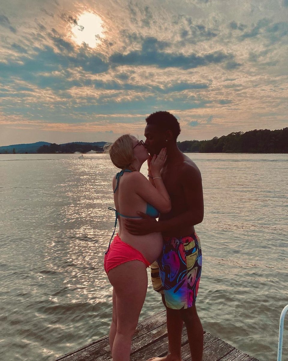 Mixed Family tweet media