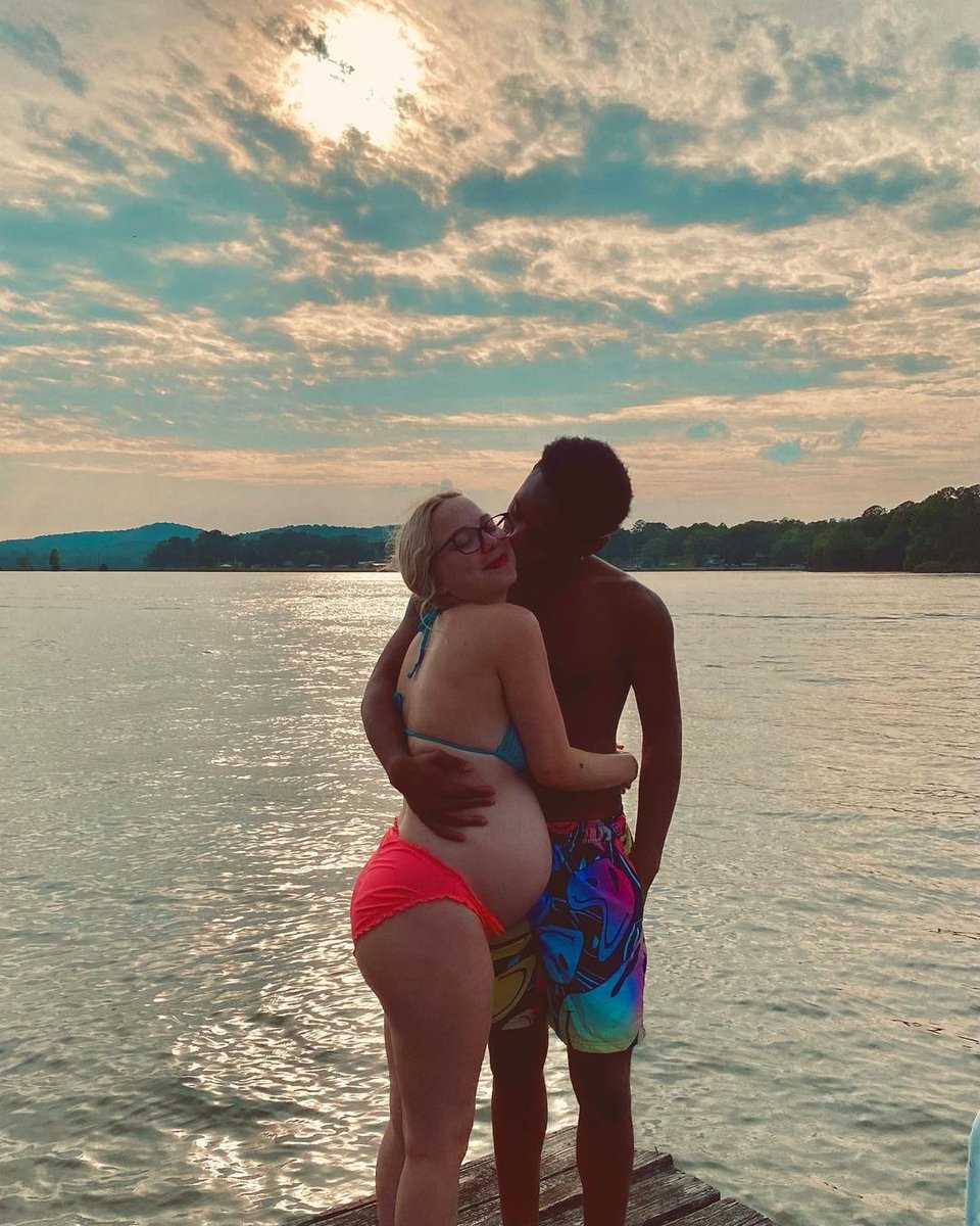 Mixed Family tweet media