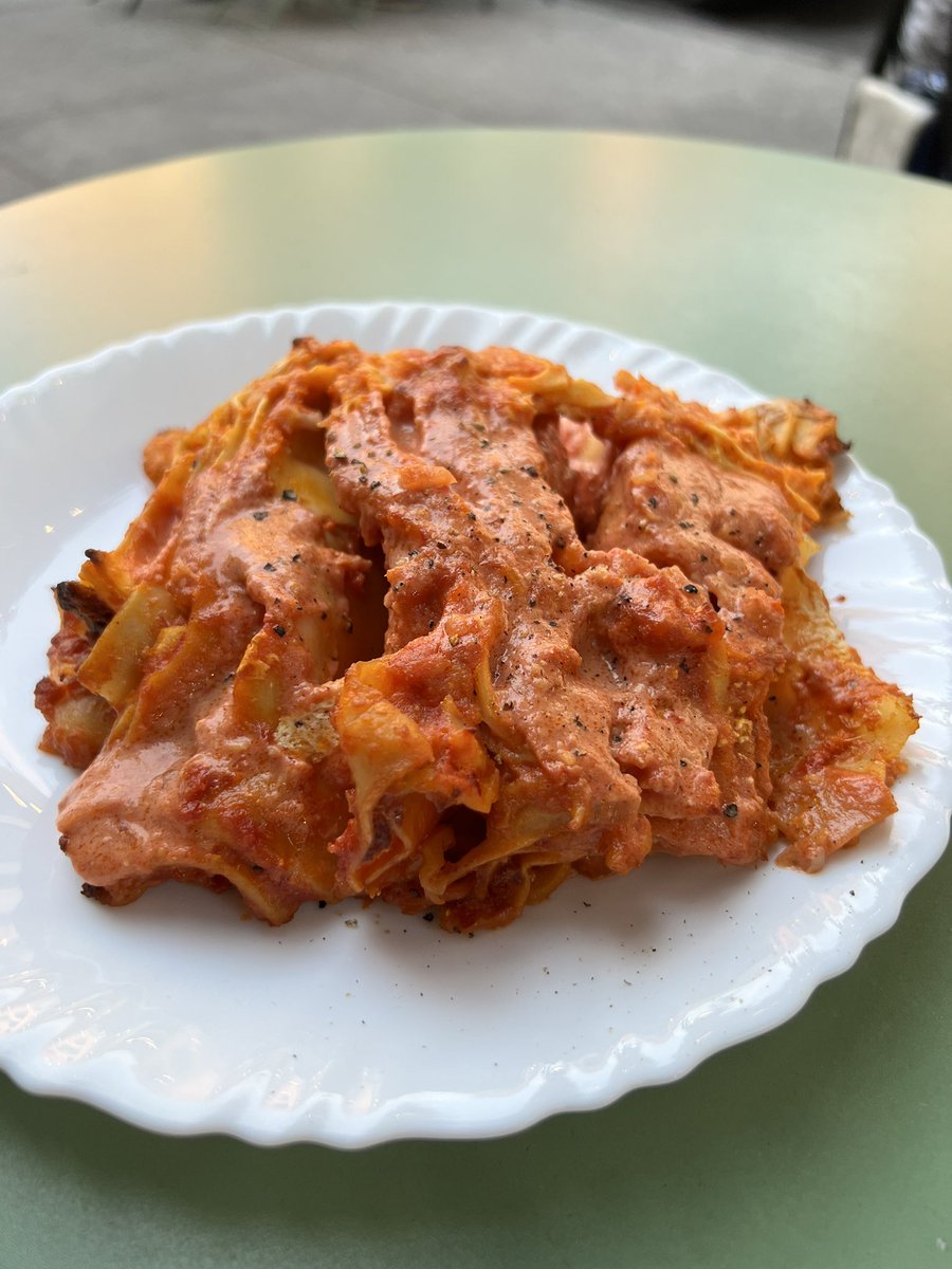 thulnasty's tweet photo. The lasagna at i sodi is good and all but THE LASAGNA AT LA CANTINE
spicy vodka sauce &amp; ricotta https://t.co/prBkmrzwe5