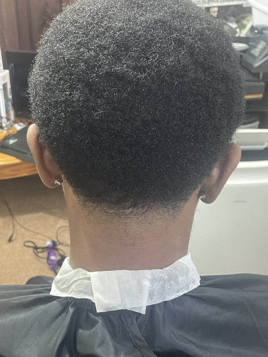 beastieblendz's tweet image. #wahlseniors #osterfastfeeds #andismasters #babylissprofx