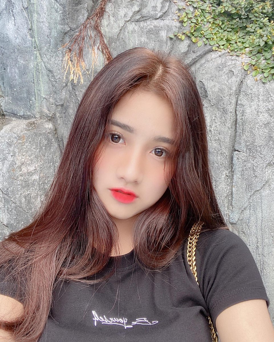 Telegramse33455's tweet photo. It is not necessary to manage good men. Time is wasted on bad folks. The trait of betrayal separates bad guys from decent men. And there is no reason to feel bad if they are not good!

#stepxx #stepxx_media #sarajay #sarajayy #Sarah #sarada #olderwoman #oldwoman #old #oldmoney https://t.co/2adpsprVaW