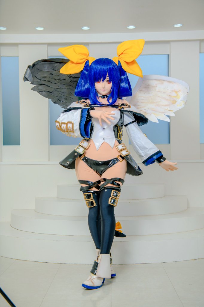 ギルティギアアニメ化めでたい！

ディズィーママも出るよね？？