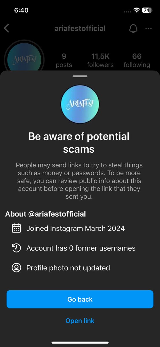 _dakeely's tweet photo. Instagram is so real for this 😭
#ariafest https://t.co/nimio7IHey