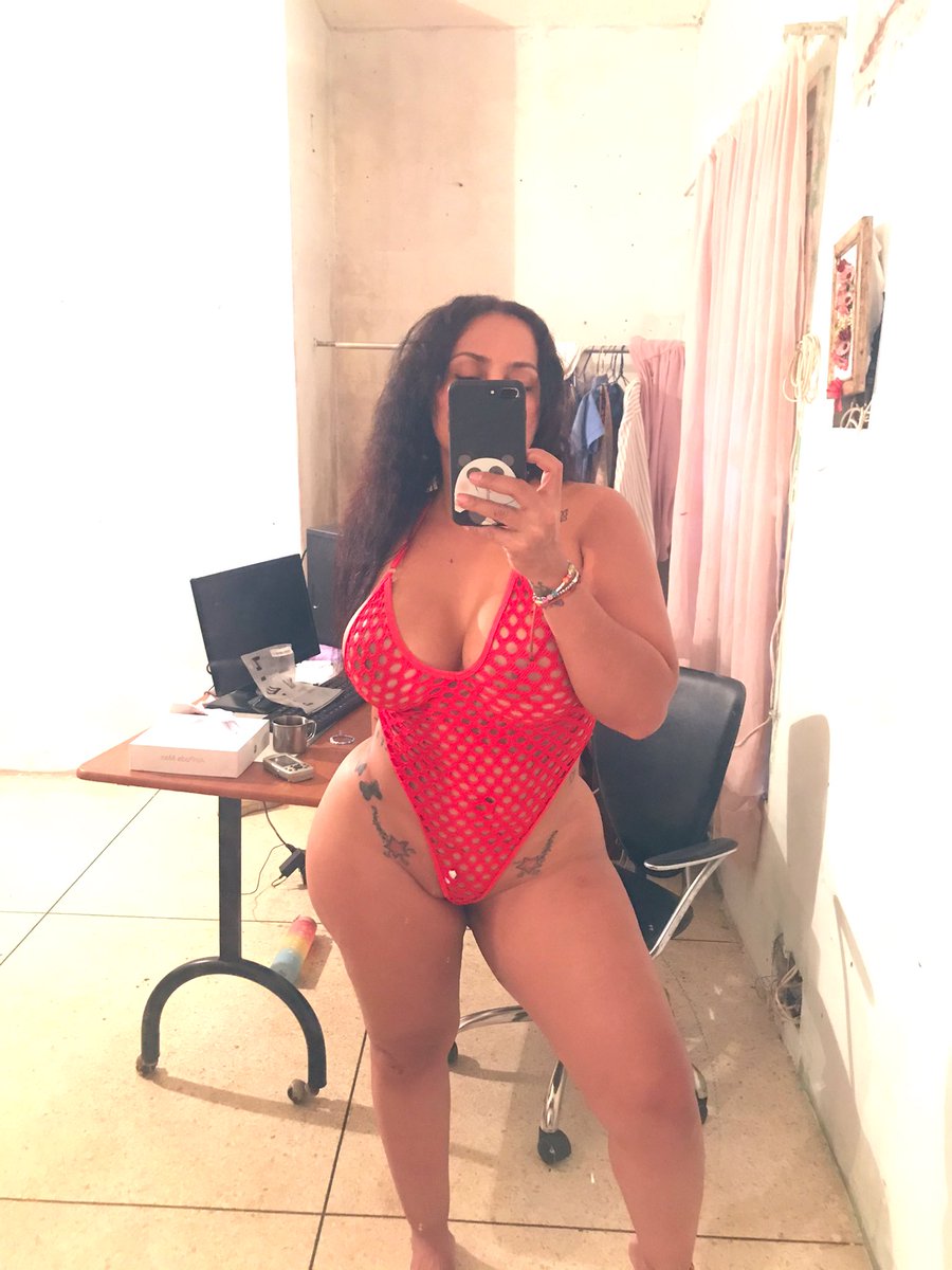 Amazona0012's tweet photo. Dame RT y te doy un regalo por ig: https://t.co/pAJQFlEzyh    Sígueme 🥵👿💦 https://t.co/3YuzN8Ka0P
