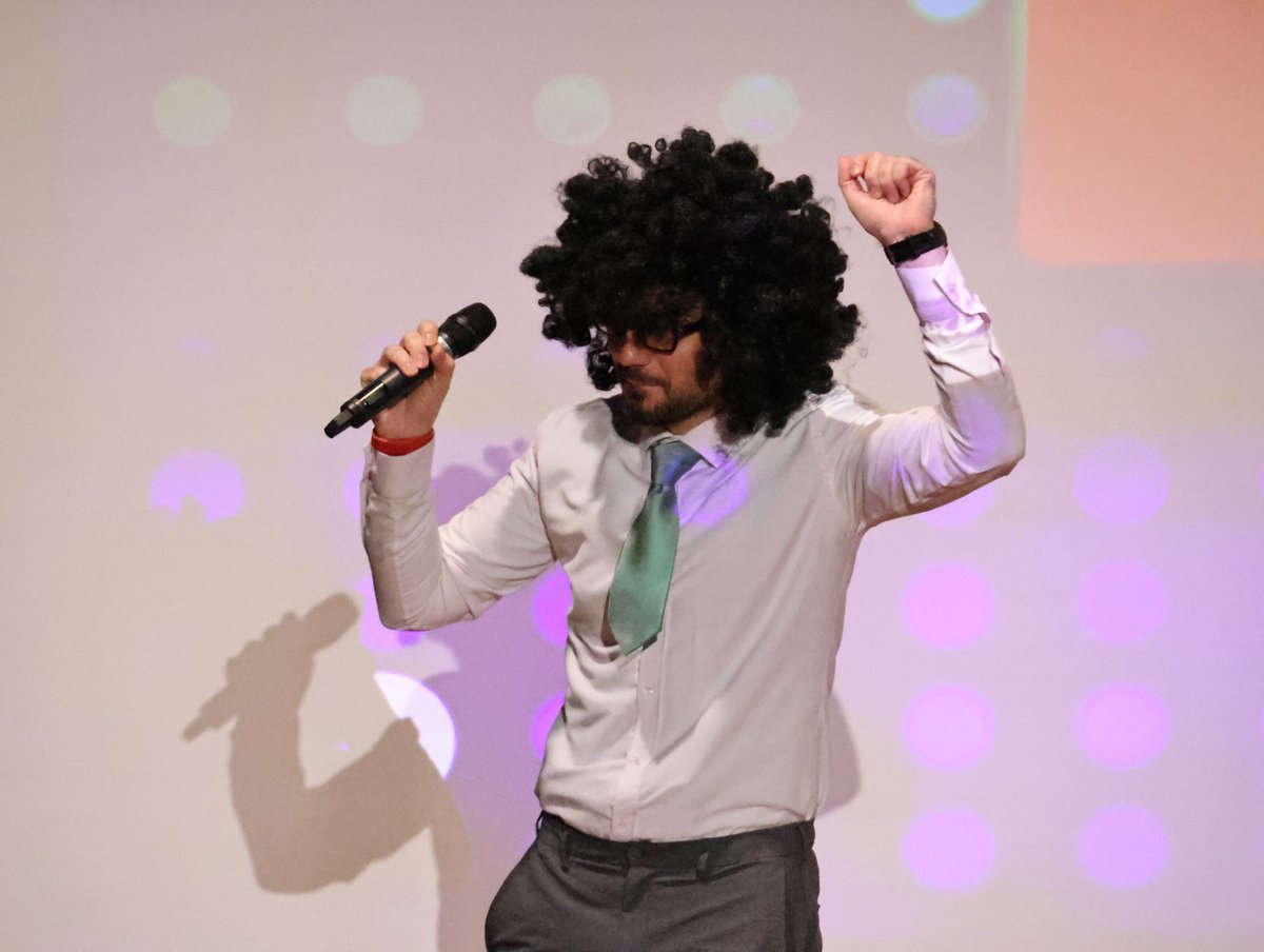 If you’re a #teacher and you know it, clap your hands…
<a href="/IGBintschool/">IGB International School</a> #lastassembly #endofyear #edutwitter