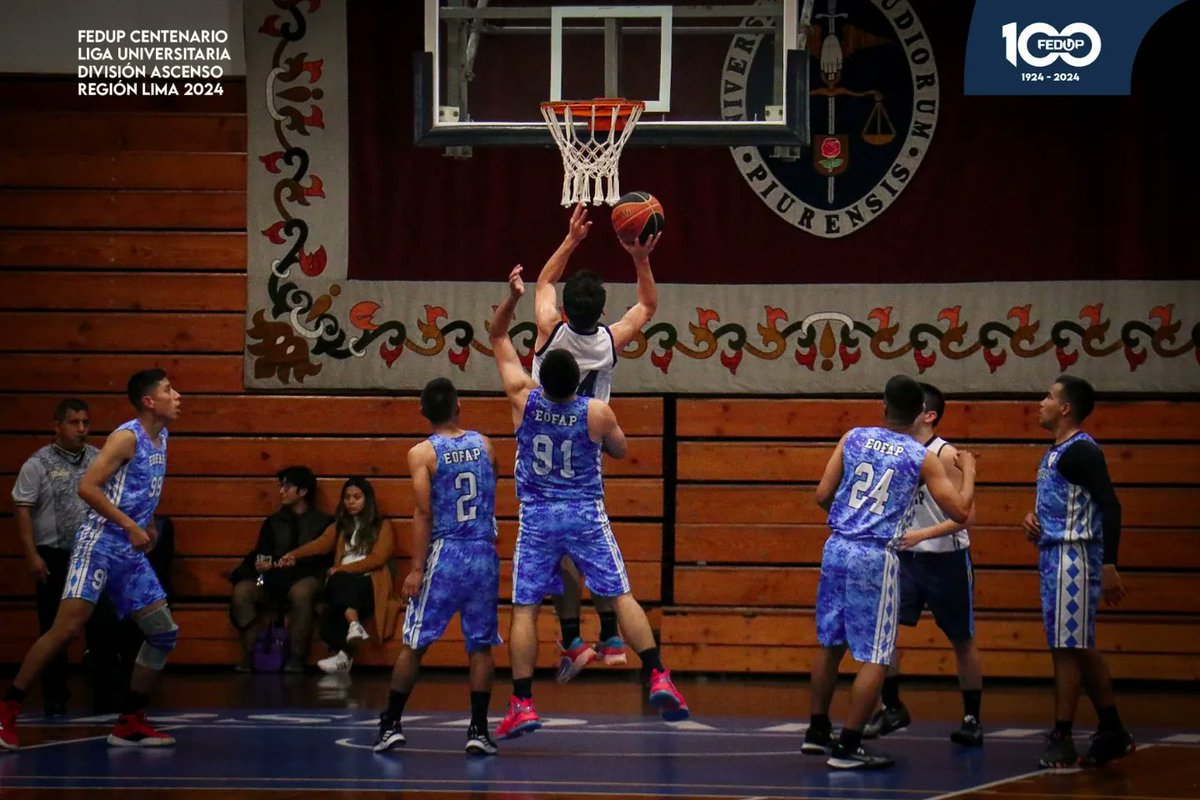 perufedup's tweet photo. ¡DIRECTO A LA FINAL! 🏀⛹🏽‍♂️🔥
La #UDEP venció 55-39 a la #EOFAP en la semifinal de la FEDUP Centenario Liga Universitaria de Basquetbol Varones División Ascenso Región Lima 2024. 🔝

📸 @amelielluen

FEDUP, 100 años promoviendo el deporte universitario 💙❤️ https://t.co/0DGSv7o1Vv