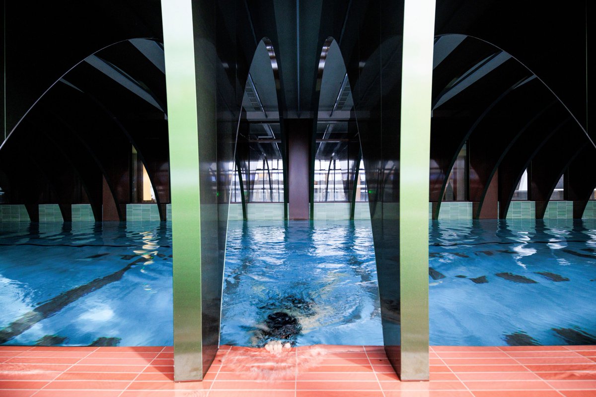 WutopiaLab's tweet photo. Light Domain丨光域:金地堂客厅 2024
🌈🌈🌈🌈🌈
We caught the rainbow in the swimming pool!
📸 ©Guowei Liu
#Wutopialab #Yuting #swimmingpool #interior #interiordesign #gym #swim #swimmingpooldesign #metal #aluminium #aluminiumsheet #color #indoorswimmingpool https://t.co/mpDaOX3xoR