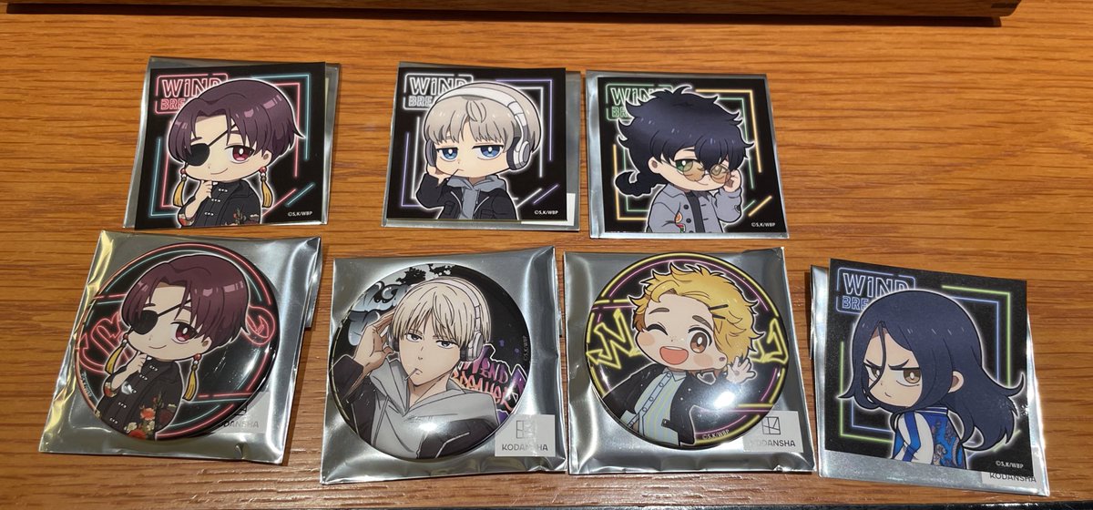 chichichilla's tweet image. 【交換】WIND BREAKER ウィンブレPOPUP STORE 渋谷DISP
インスタントフォトフィルム、ステッカー、缶バッジ

譲)画像の蘇枋、梶、十亀、杉下、楡井
　 写真ありませんが、特典色紙全種
求)4枚目の梅宮

異種も交換可。
差額なしで1:1交換いただける方で探しています。
夕方頃まで渋谷付近におります。