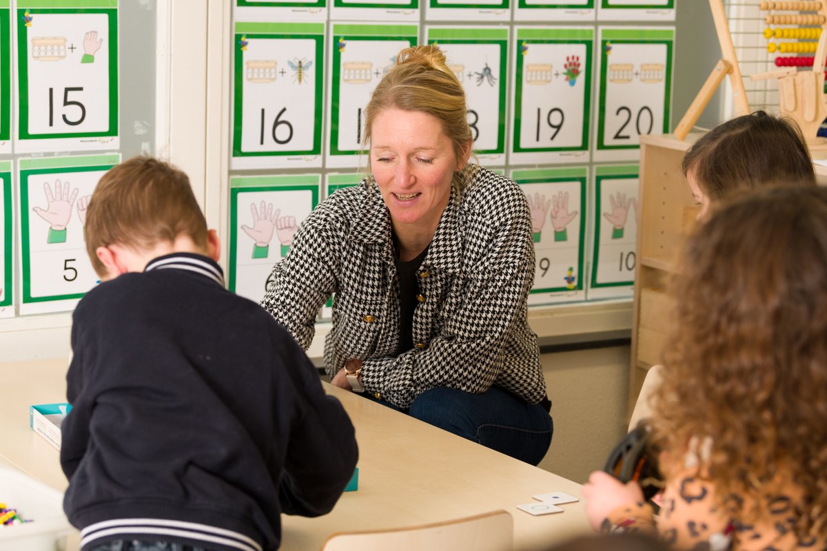 Hoe geef jij invulling aan #passendonderwijs in je klas? We vragen je om je #persoonlijkeervaring te delen zodat we opgeteld tot een haalbare landelijke norm komen. Vul je de enquête voor ons in:  ow.ly/OQBZ50SflOA
Jouw #mening doet er toe!