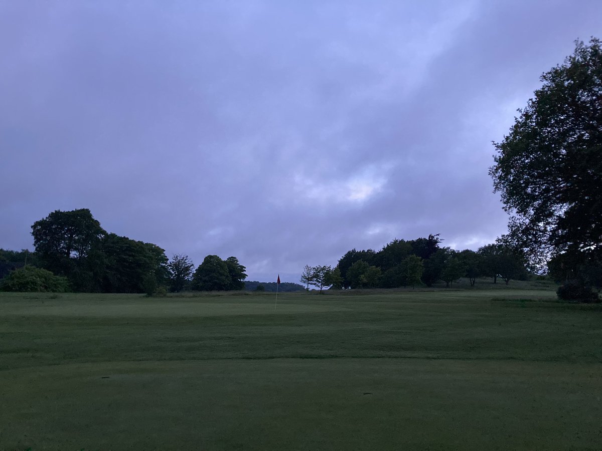 SP_Orton's tweet photo. 3.51 AM a time I seldom see. Just waiting for some light to tee off vs Matt Wyles over 100+ holes #mnda https://t.co/0co6hYw052
