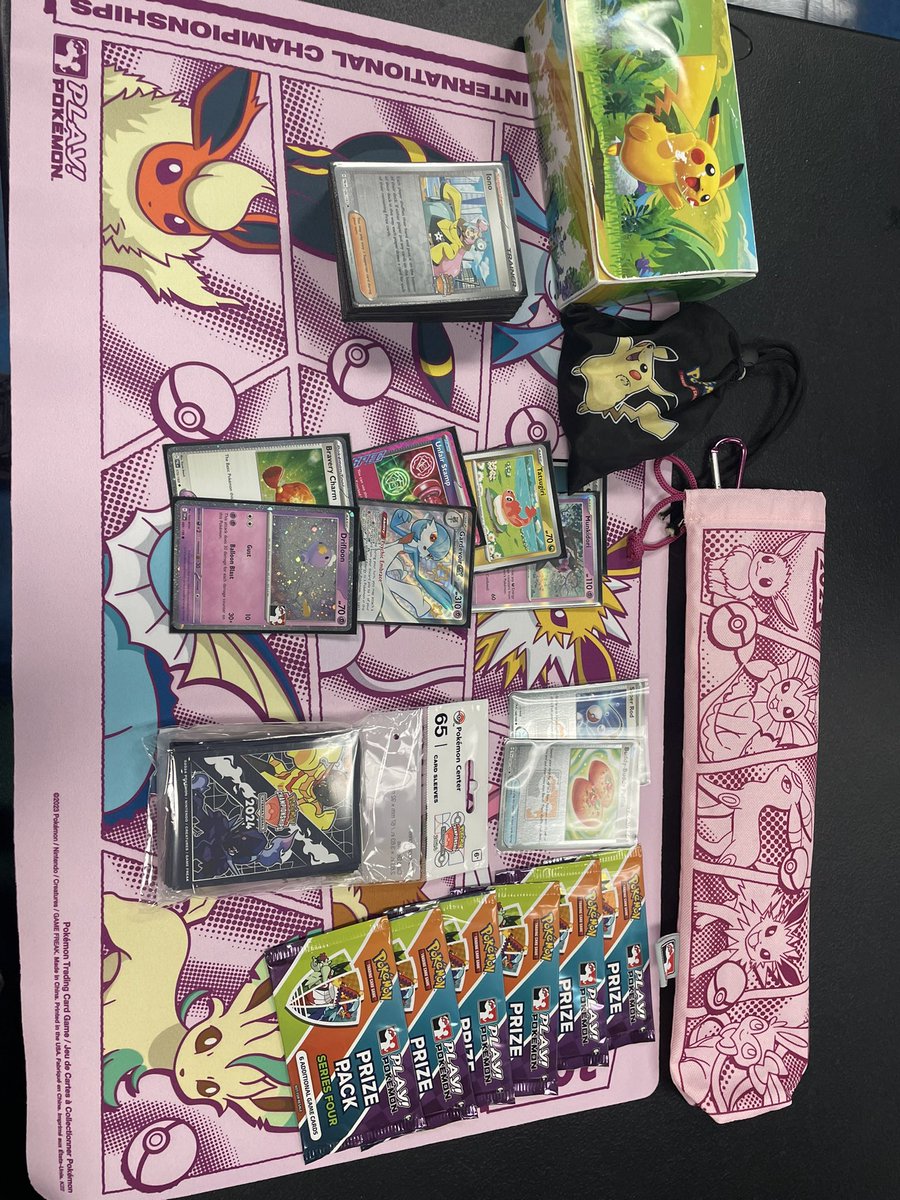 06/13 Locals 🐐 (<a href="/GeekedOutTx/">Geeked Out</a>)
R1 <a href="/evaldes92/">Ethan Briar Valdes</a> lbz zard W
R2 Claudio  dialga W
R3 <a href="/EguiaRob/">EguiaRob</a> zard W
R4 <a href="/HopeBringerXCI/">HopeBringer 🙏</a>  ancient box W 
+30$ store credit 
+ sweet sleeves , prize packs and holo staples 🥶
Big shoutout to the Organizer for running a super smooth locals <a href="/Buffalownd/">Brian Buffalo</a> 😎