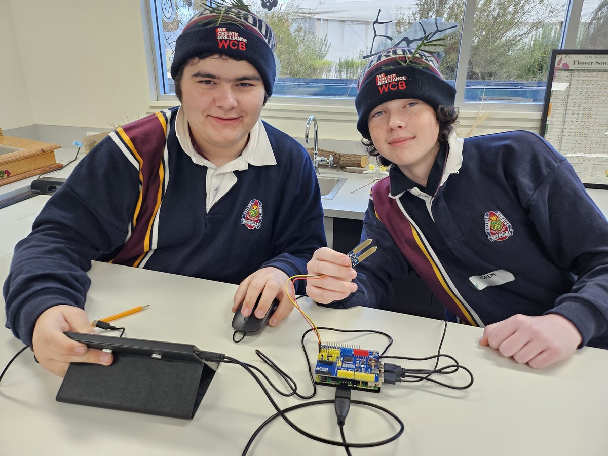 This week we launched our Ag-Tech: Bushfoods program with Weeroona College!🌱

Delivered with <a href="/bendigo_tafe/">Bendigo TAFE</a>, the program focuses on cultivating &amp; studying bushfoods, informed by Indigenous ecological knowledge &amp; tech advancements in agriculture. More info: bit.ly/4cl4vhm