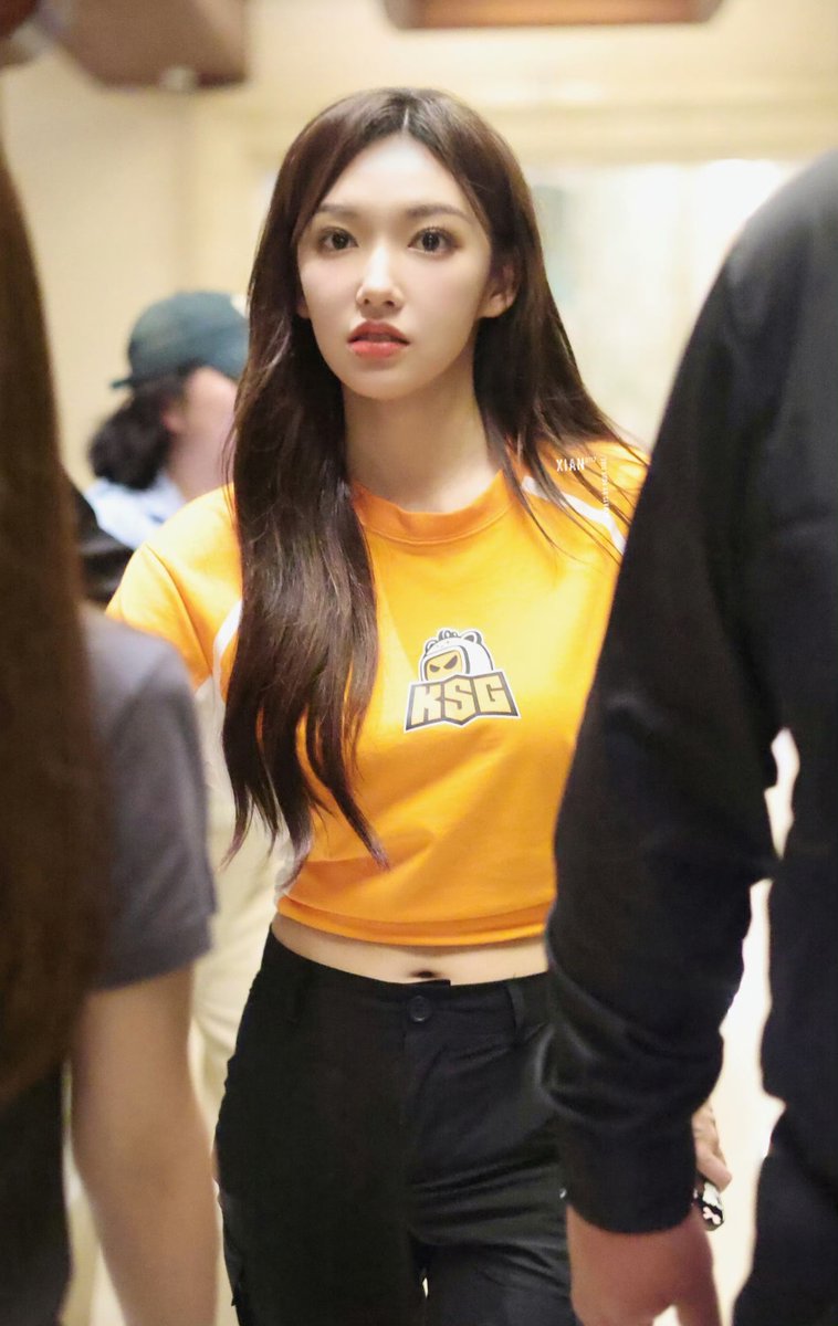 IvaIvazhuang's tweet photo. #ChengXiao

2024战至巅峰 S3 vs 2018爱奇艺粉丝嘉年华

The same 🍊🍊👖👖😀

No matter how many years have passed, you are still the sincere, kind, and smiling little girl☺️ https://t.co/vknm5gl1qV