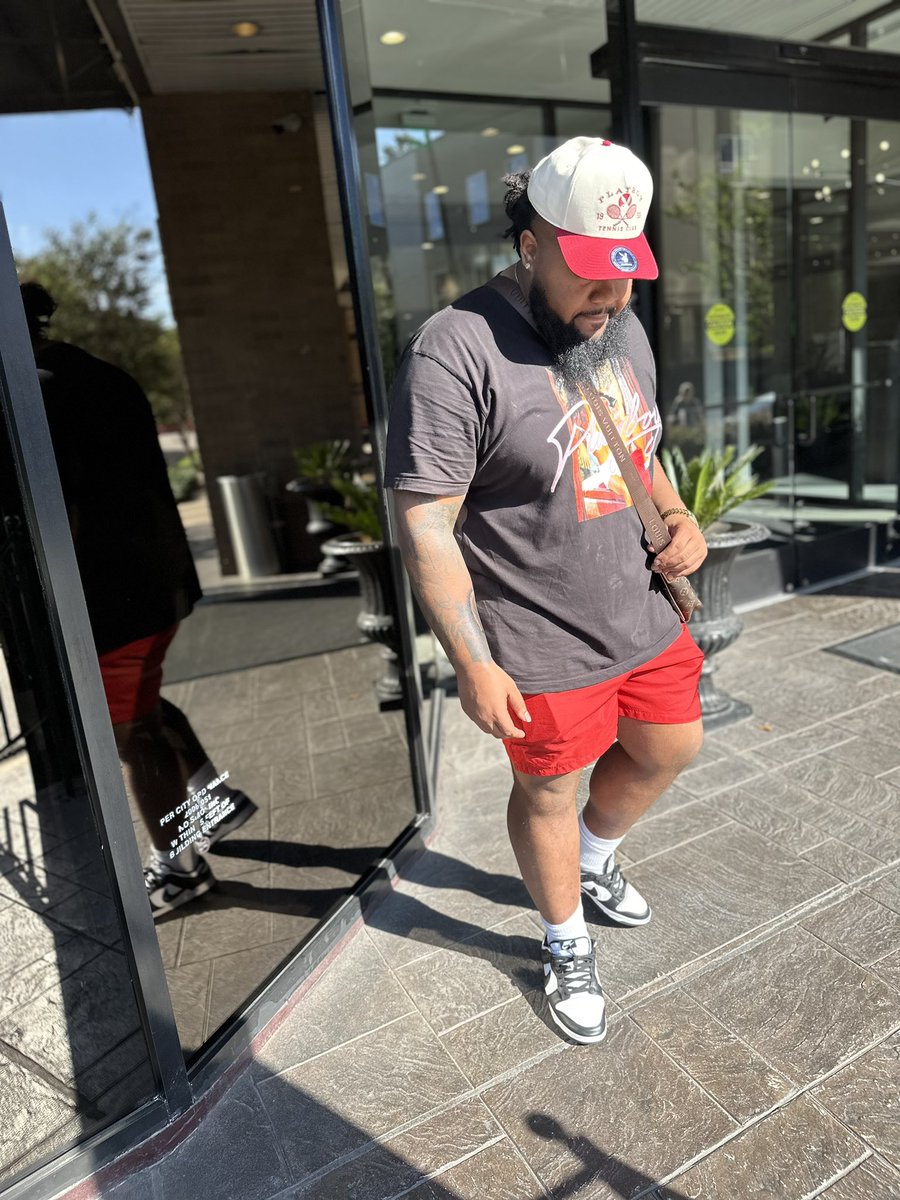 MackStylz's tweet photo. Houston, TX always a vibe 😎 

 #houstontx #explore #viral #fyp https://t.co/UDDjSBchrr