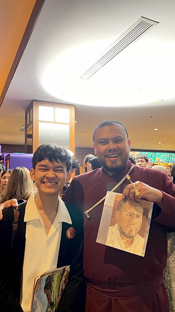 RafiRizkyR's tweet photo. Truly honored, appreciated and immensely grateful to be attending this Gala Premiere, a new and exciting experience for me! watch Nightmares and Daydreams on Netflix this afternoon 14:00 WIB. Thank you so much for the unforgettable night! It really means a lot! @jokoanwar https://t.co/dYYfvzxyv7