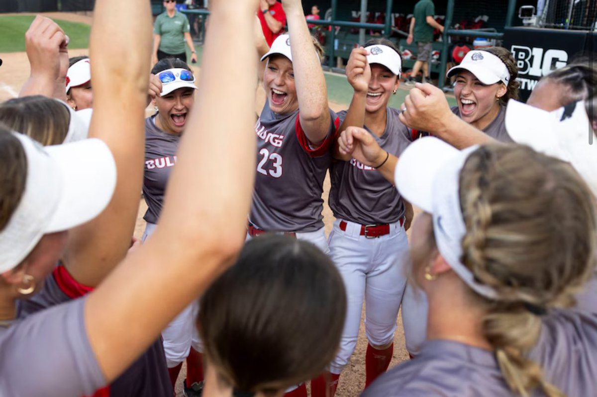 Vicksburg High School Softball tweet media