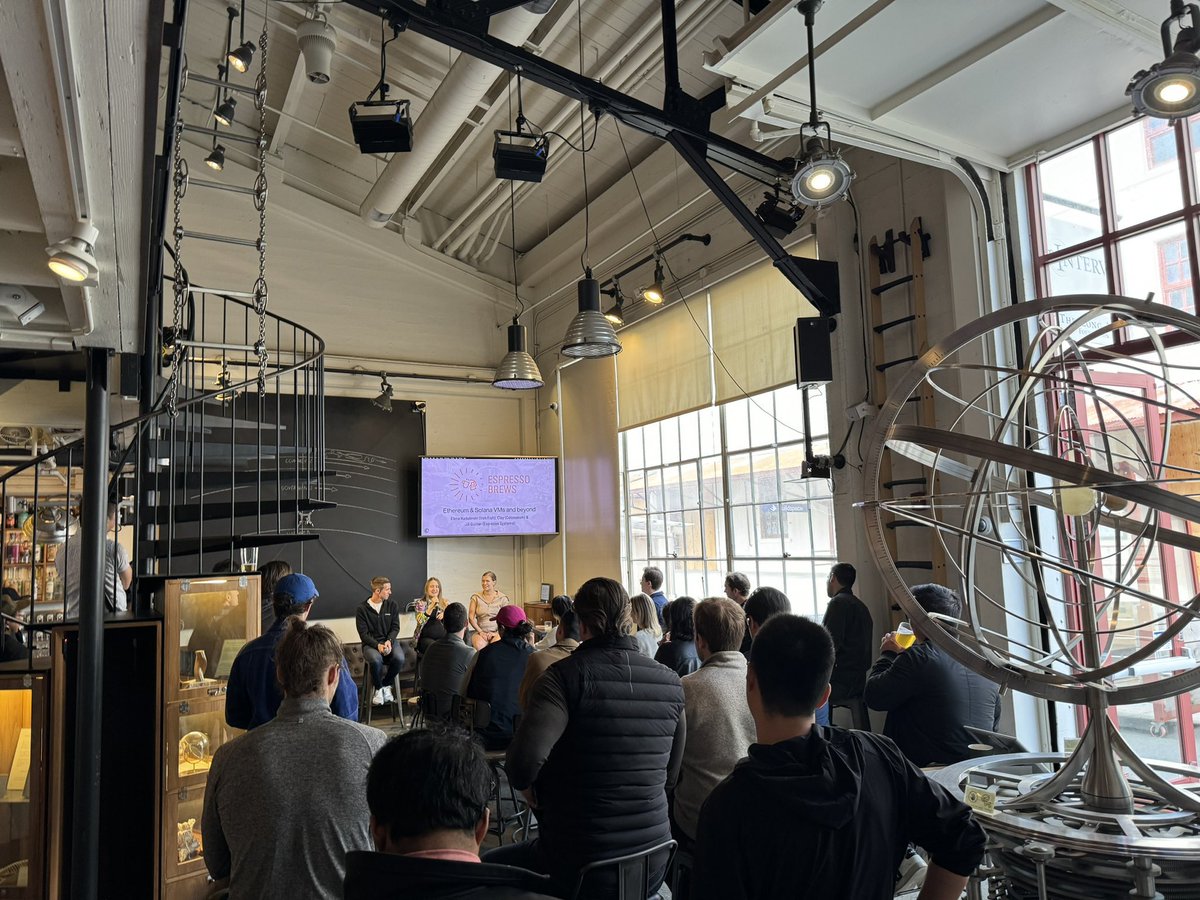 Jill Gunter ☕ tweet media