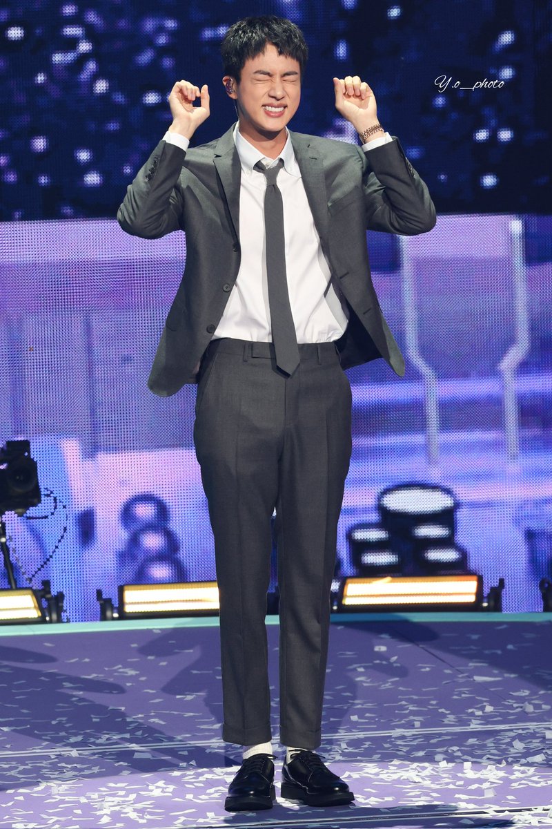 yo_photo_'s tweet photo. 240613 (HD)

#방탄소년단진 #김석진 #석진 #진 #BTSJIN #JIN @BTS_twt https://t.co/ufVawIYqBk
