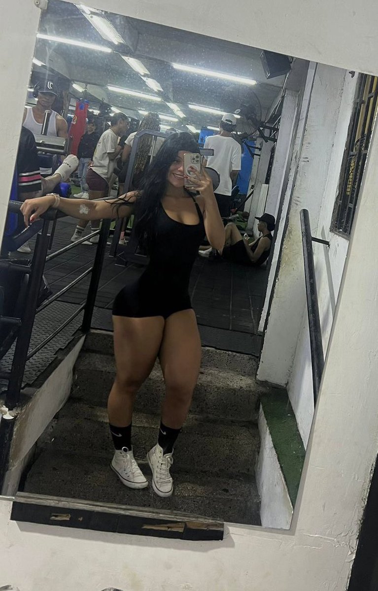 ChelsyVillero's tweet photo. el genterio hace parte de lo aesthetic https://t.co/3hTH9hmUSB